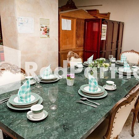Готель Mango House Semarang Redpartner Екстер'єр фото