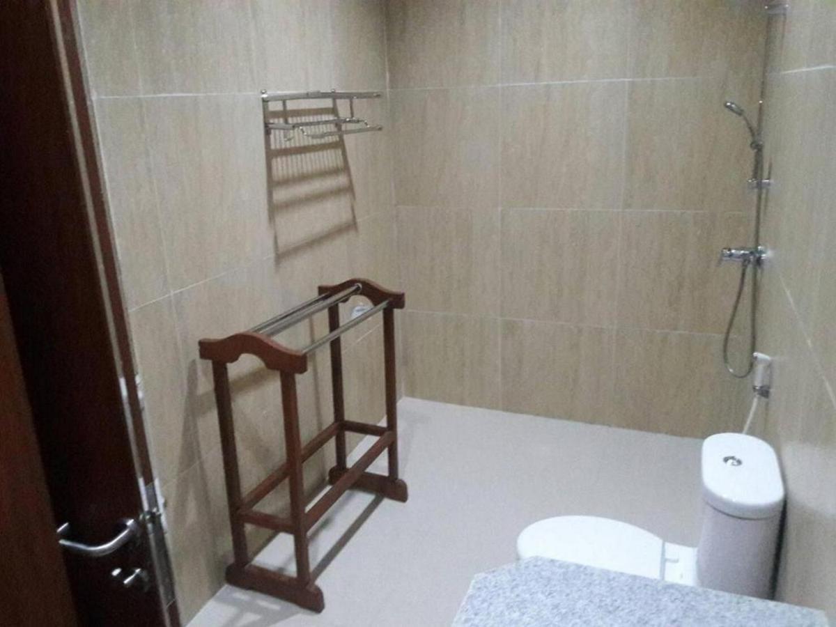 Готель Mango House Semarang Redpartner Екстер'єр фото