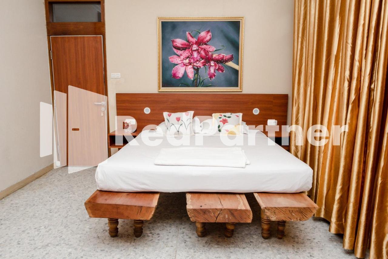 Готель Mango House Semarang Redpartner Екстер'єр фото