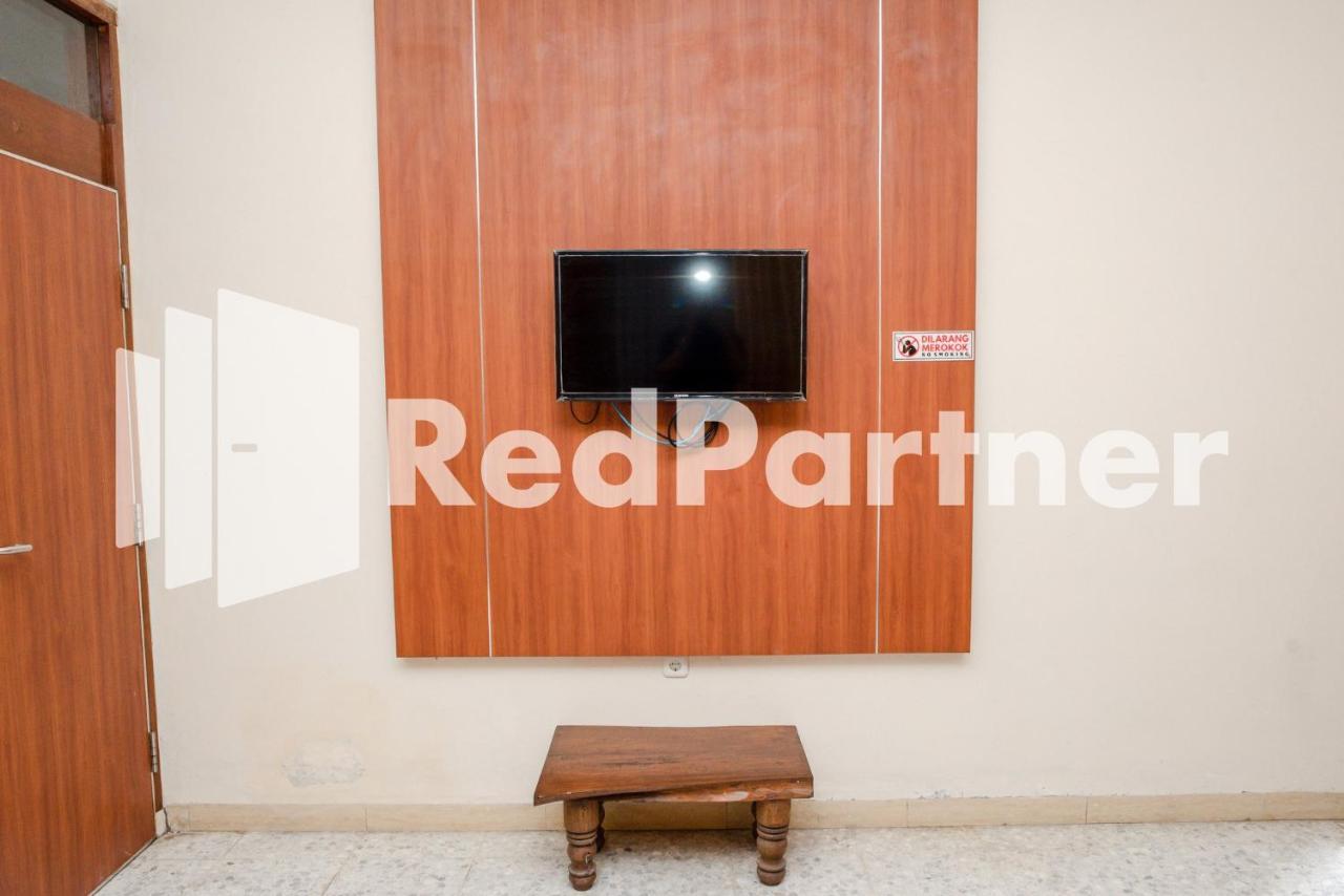 Готель Mango House Semarang Redpartner Екстер'єр фото